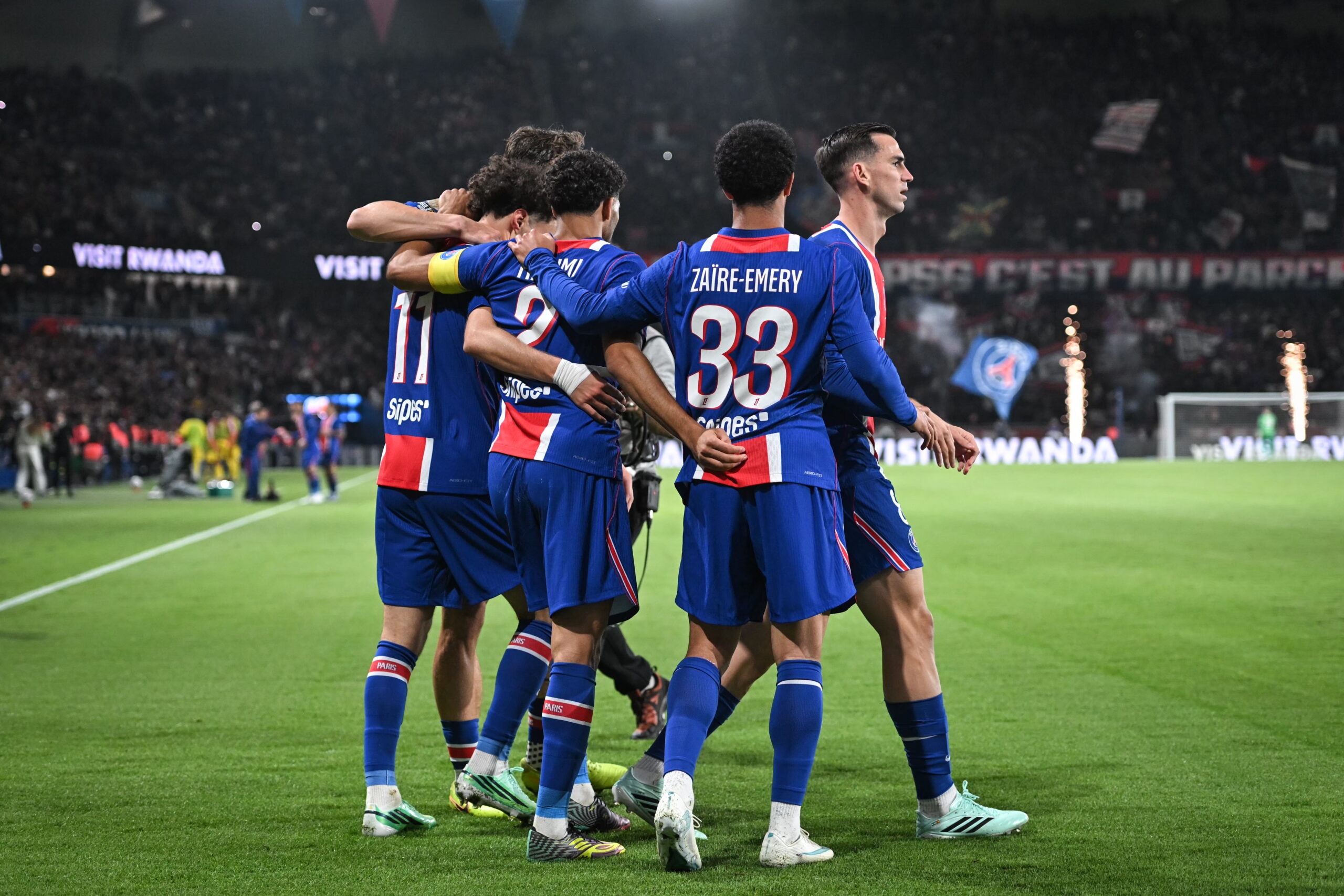 Paris moves closer to the top with a comfortable win