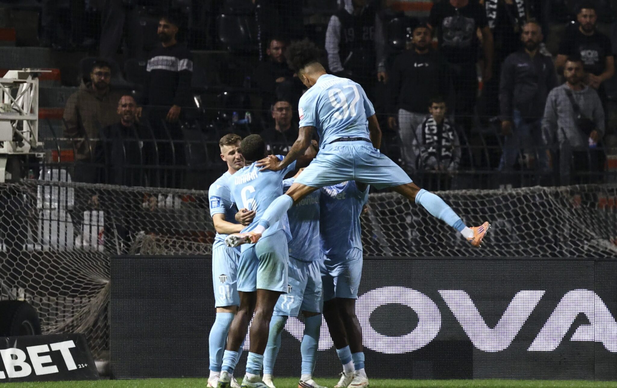 Black storm at toumba: Kalamata’s historic 3-goal victory over PAOK
