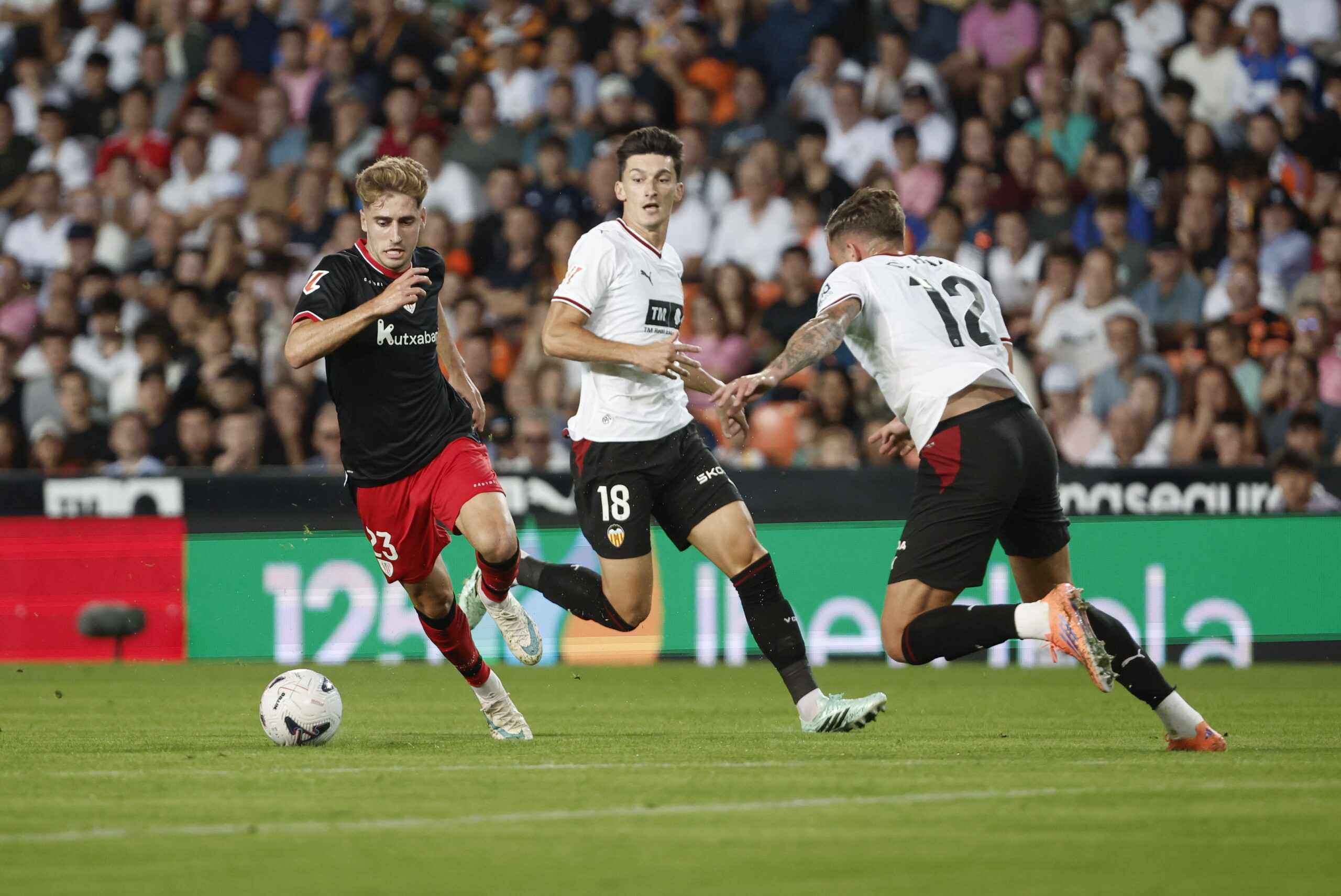 Bilbao held its ground at “Mestalla,” continuing Valencia’s downward spiral