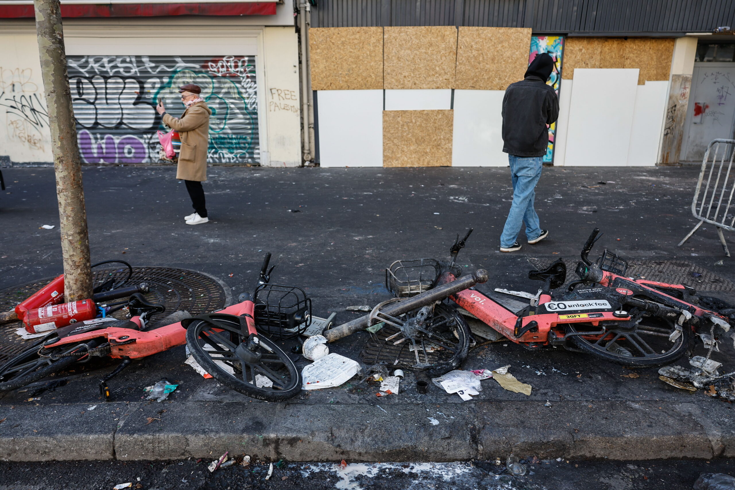 Fears of a new “hell” this Saturday in France: Ban on protests in Marseille and a curfew for everyone