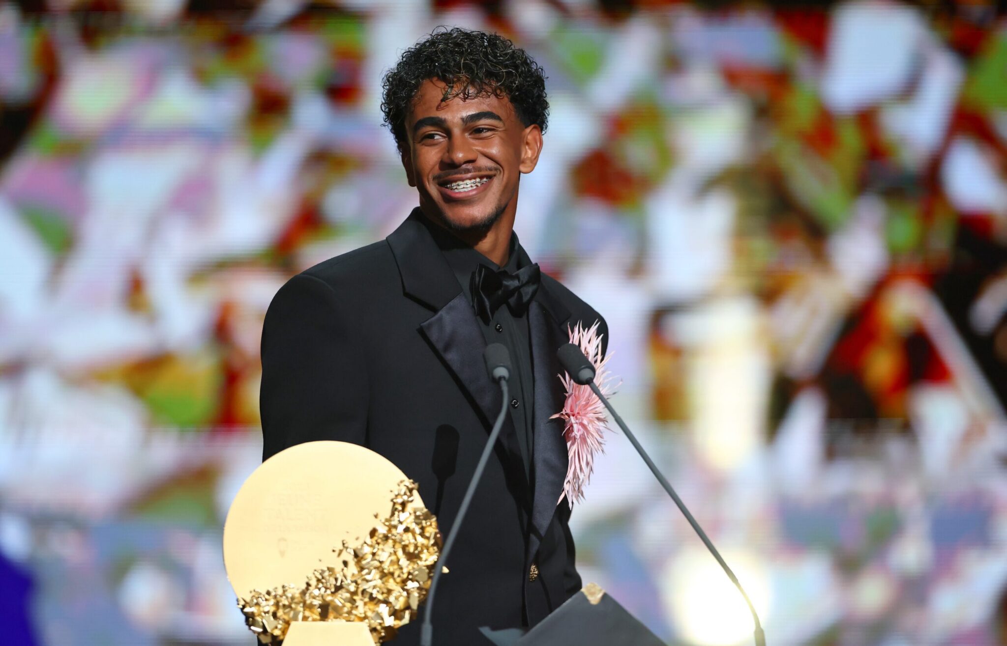 Yamal named top new player for the third consecutive year: “I wish koumparsi had won it”