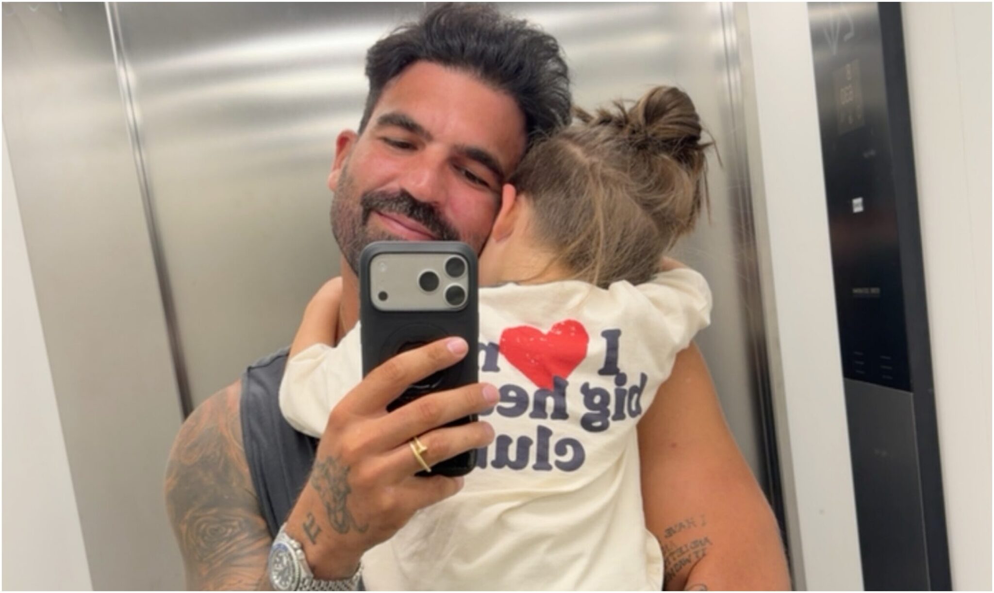 Dimitris Alexandrou: The photo of little Paris and the message that moved people