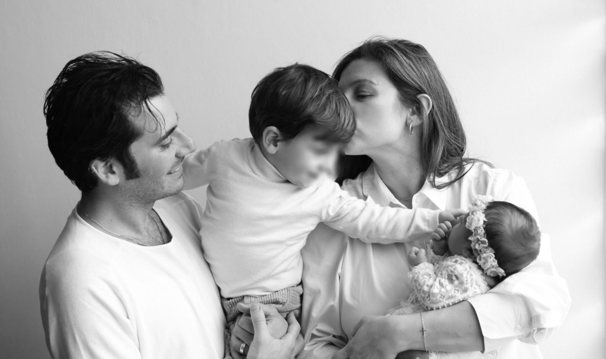 Niki dragoumi: A heartfelt post about her children and what she wants to teach them