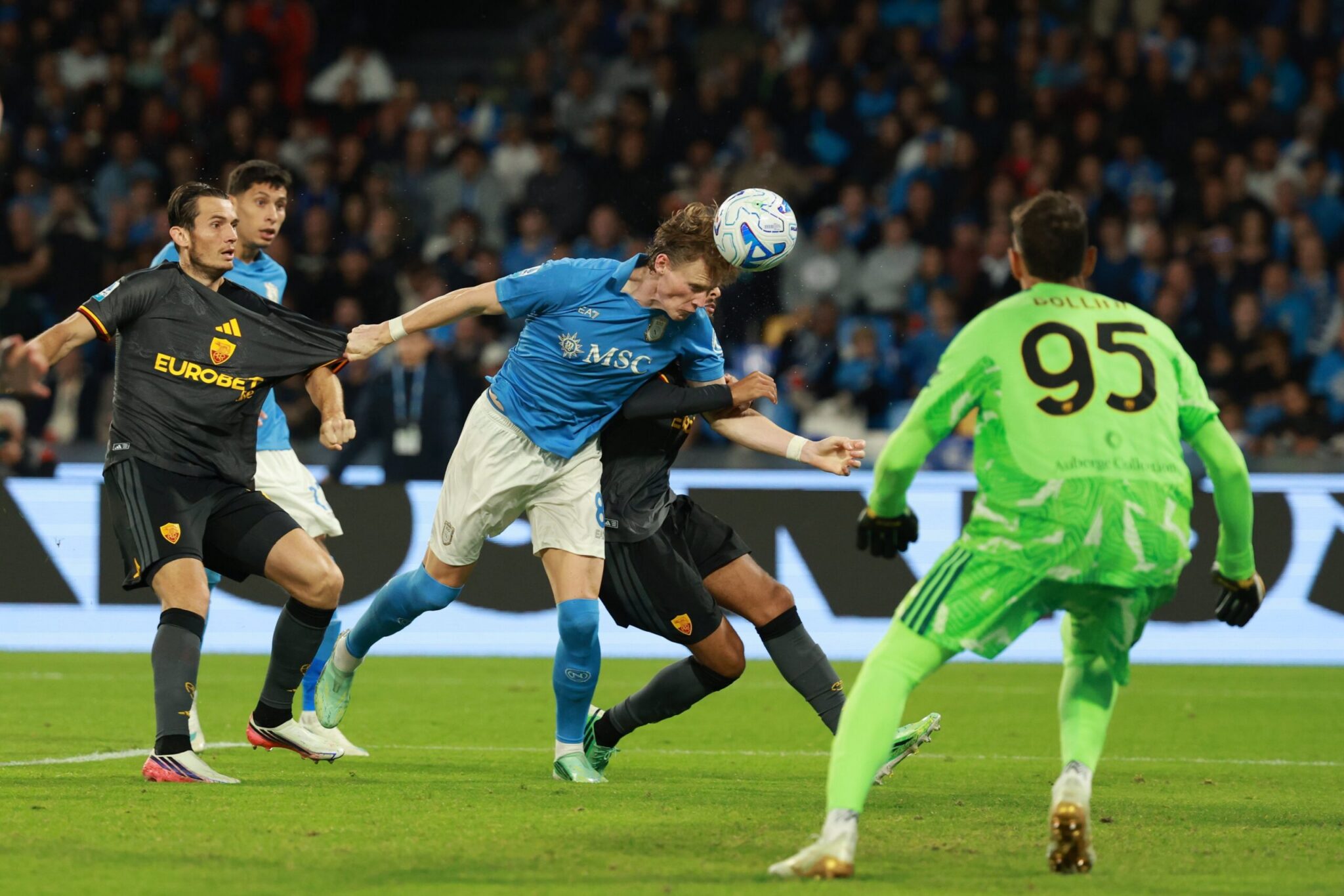 Roma came back from a two-goal deficit and held on… in Naples