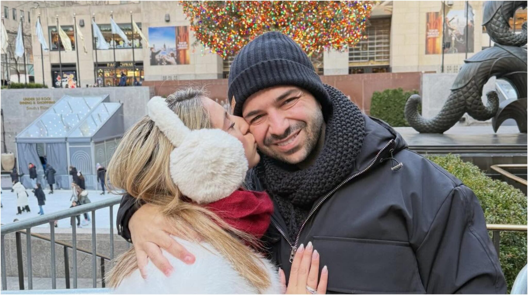 Haris Papatheocharos: A tender kiss on his pregnant wife’s belly