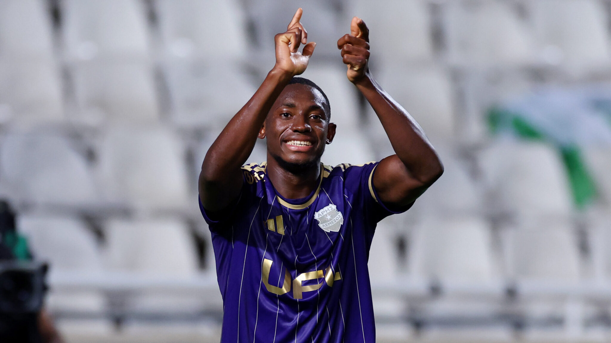 Efange… on fire: The league’s leading scorer and—almost—Aris’s only one