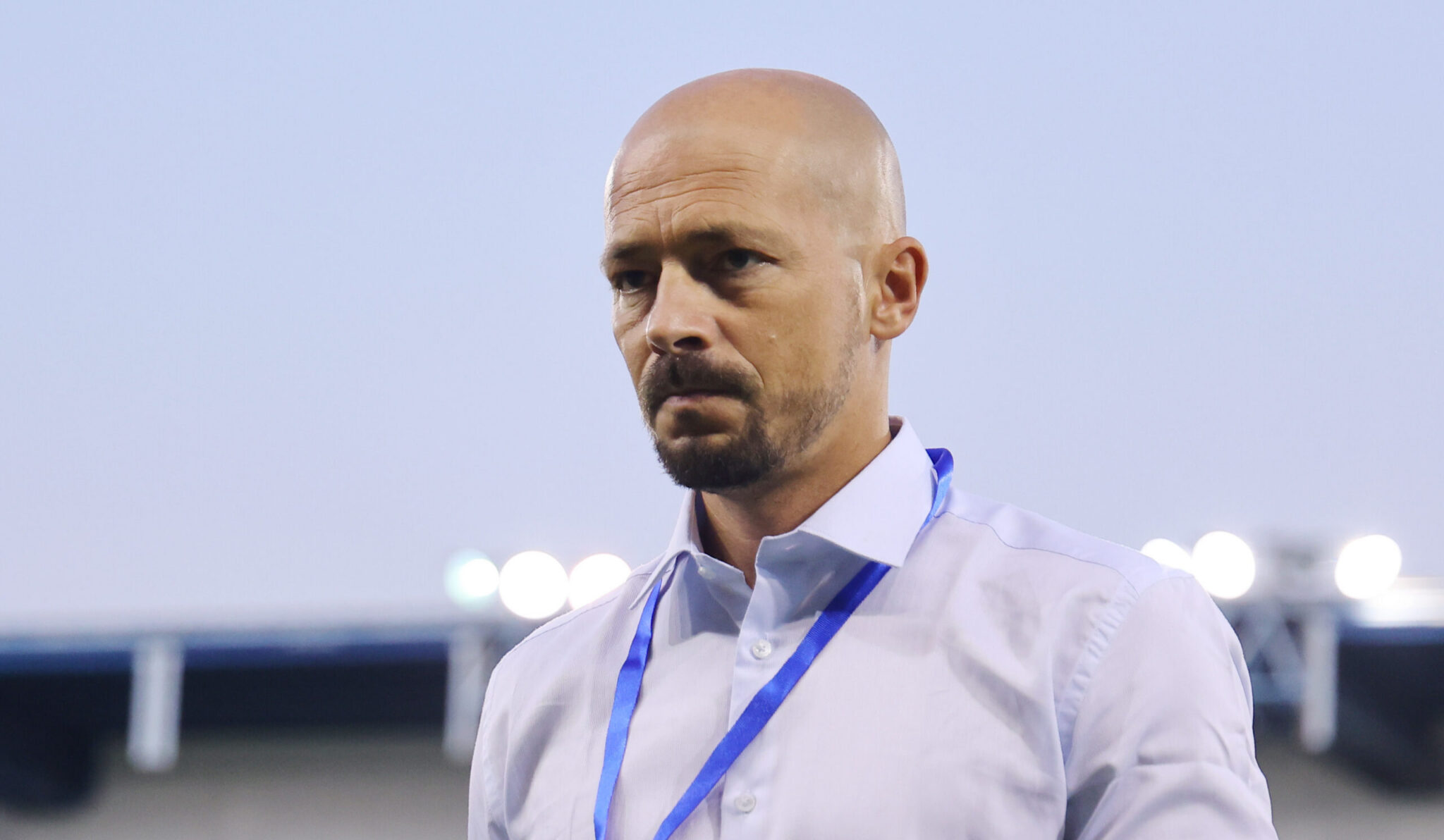 Official: El maestro leaves anorthosis