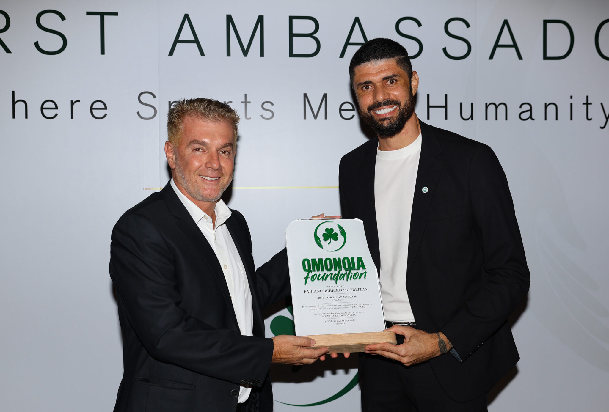 Fabbiano became the first ambassador of the OMONOIA foundation – €24,000 Donation to “iliaktida zois”