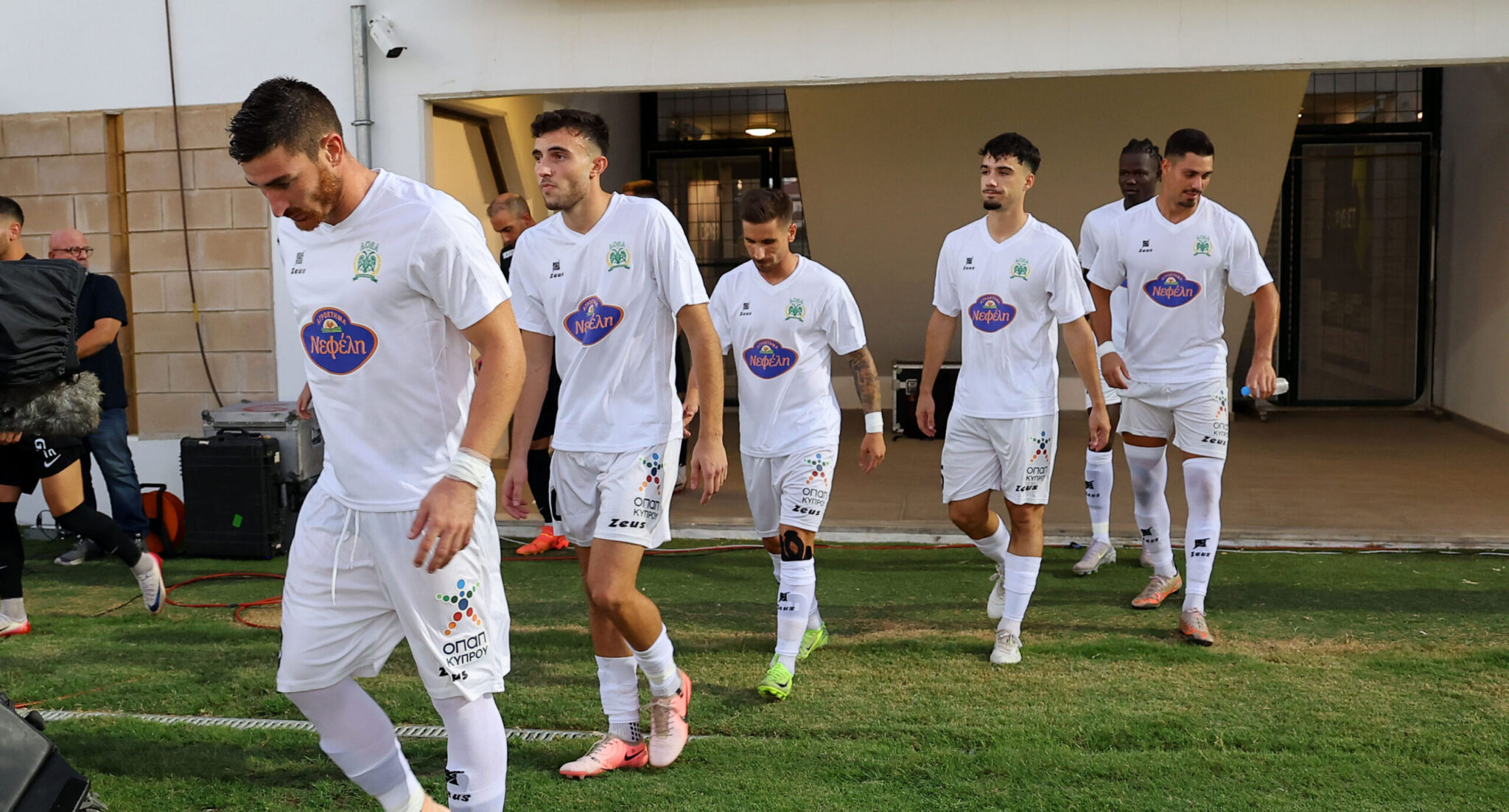 Second division: Victories for anagennisi and doxa