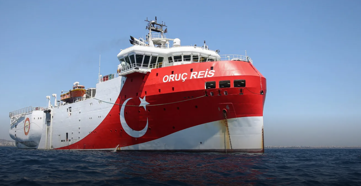 Turkey provokes with NAVTEX regarding illegal surveys in the occupied territories; diplomatic sources react