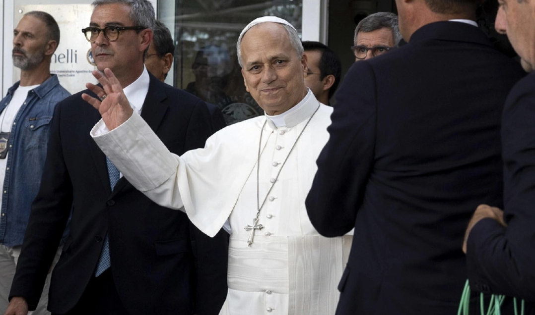 Pope Leo: He was discharged from the hospital after surgery and spoke with the faithful (VIDEO)