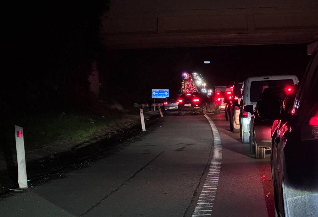 Kilometer-long traffic jams on the highway: Hours of delays after a tow truck came to a standstill (PHOTO)