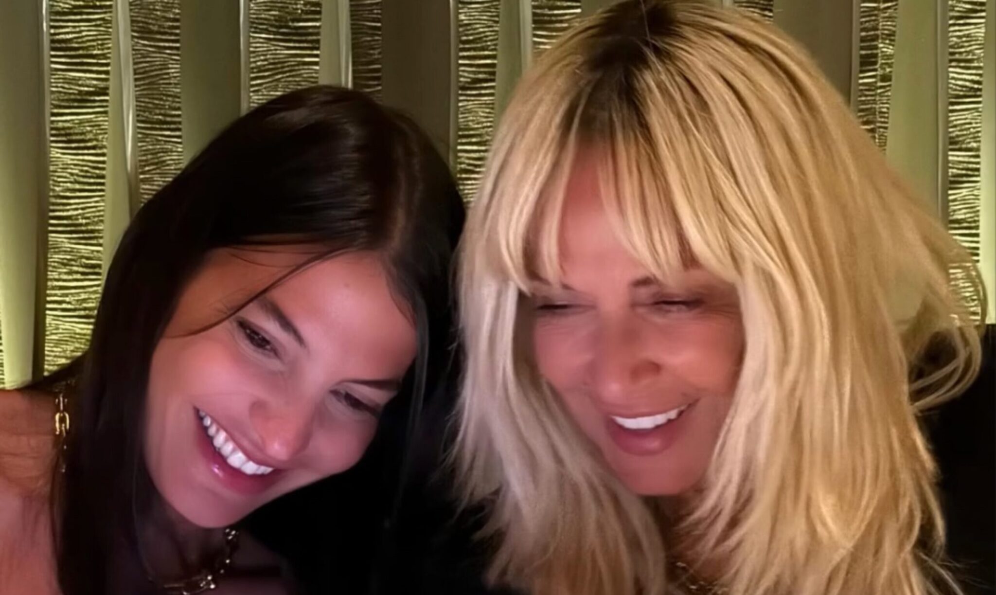 Anna vissi & dimitra kousta: Everything tsimtsili revealed about her trip abroad after her breakup with nikos karvelas