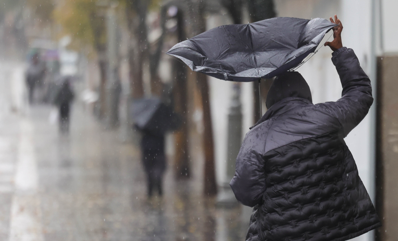 Rain, thunderstorms, hail, and strong winds: Where will these severe weather conditions “strike”?