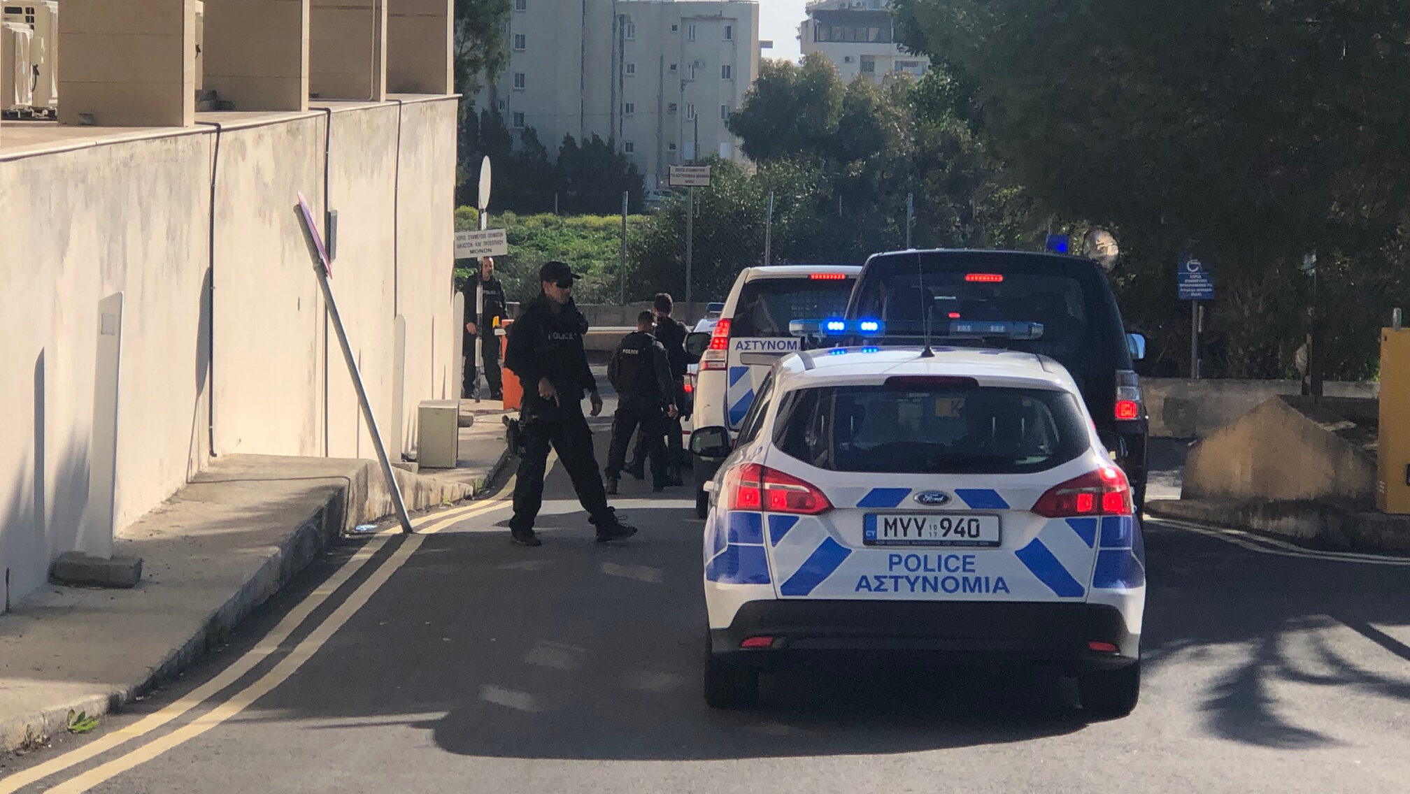 18-Year-Old fugitive deemed “high risk”: What CCTV footage reveals about the escape from the police van