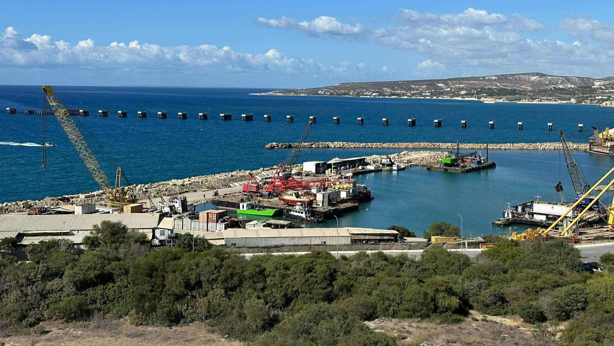 Vasilikos Terminal: Eight “bidders” for the project’s completion