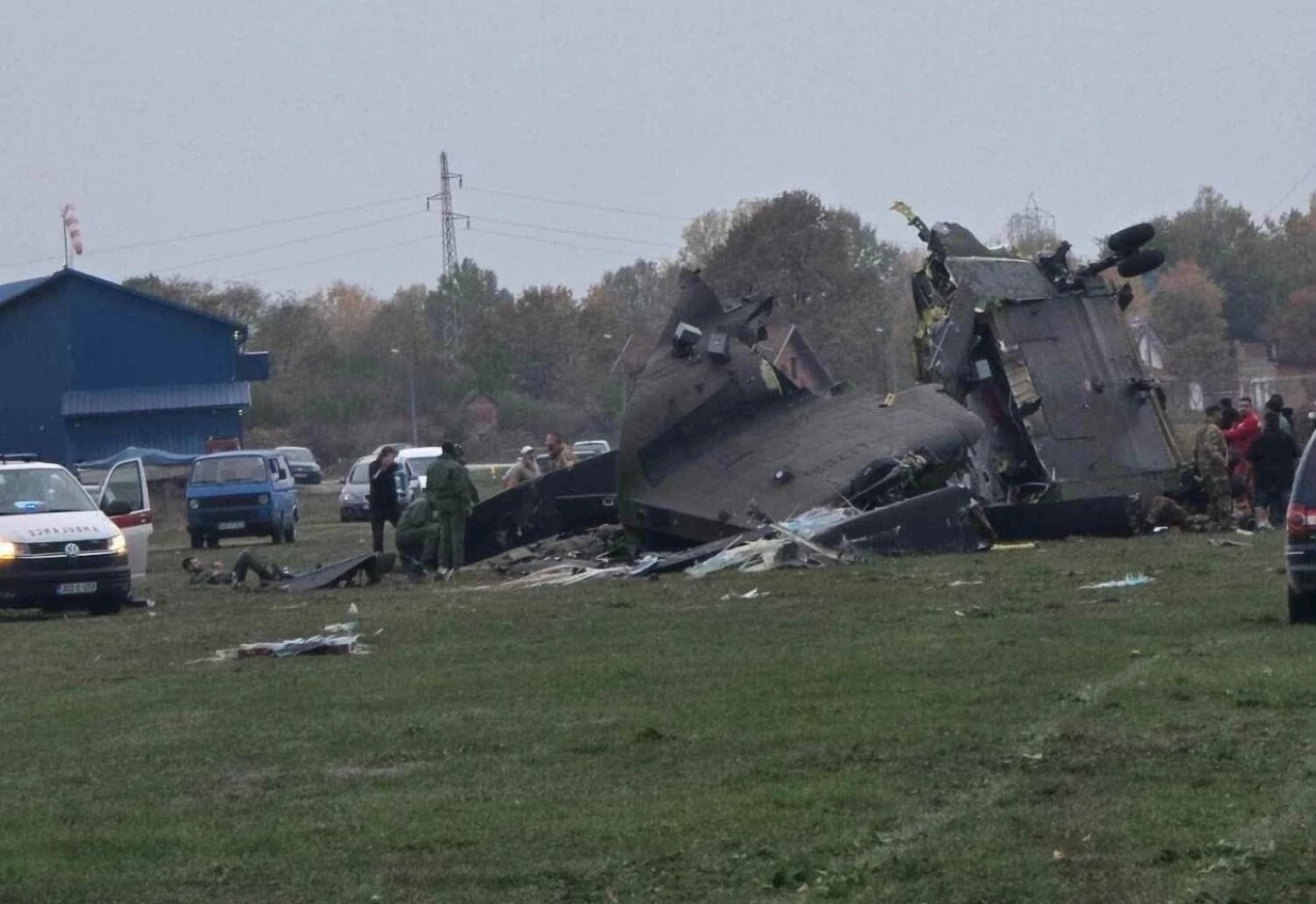 VIDEO: Military helicopter crashes in Bosnia, four dead