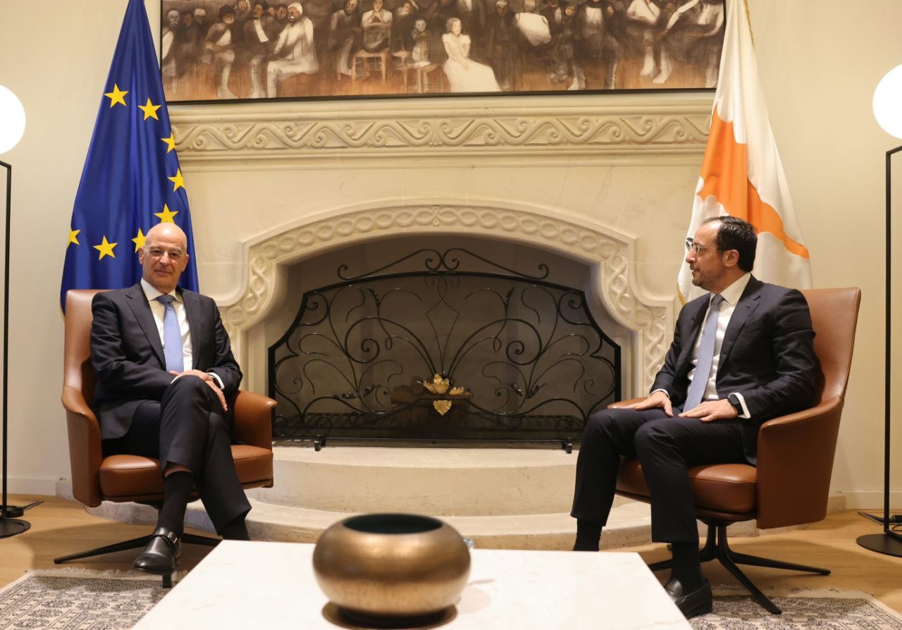 “We will always stand by you as brothers”: Strong messages from Dendias at the Presidential Palace, a warm welcome from Christodoulides