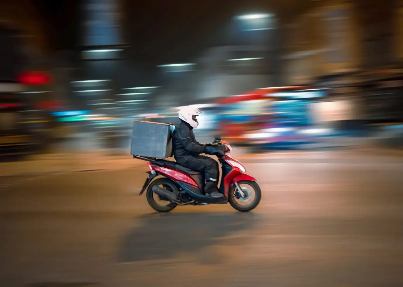 A food delivery driver was attacked in Limassol; they robbed him and then vanished into thin air