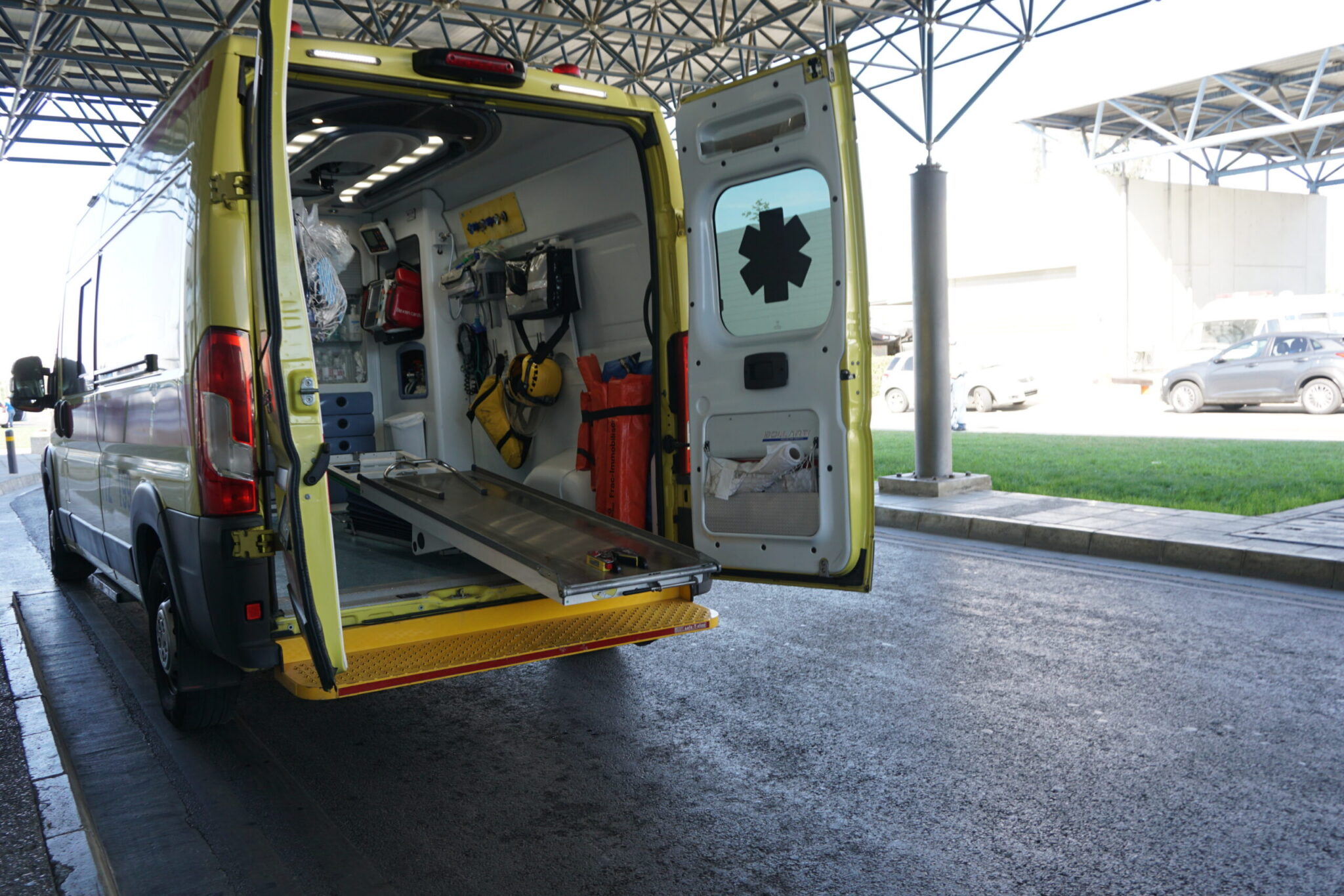 Urgent need for blood following a car accident that left six people injured in Limassol