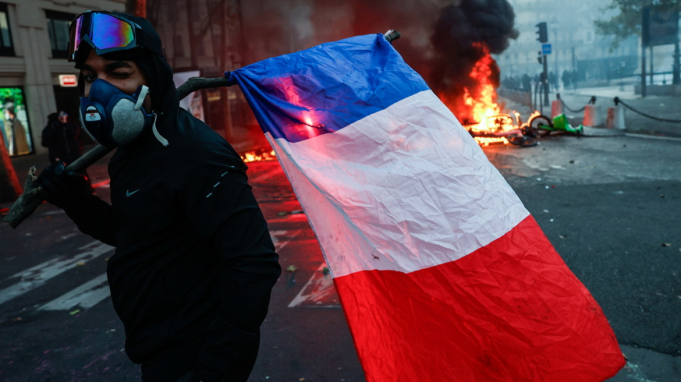 How France was led to mass protests and the return of the “Yellow Vests”