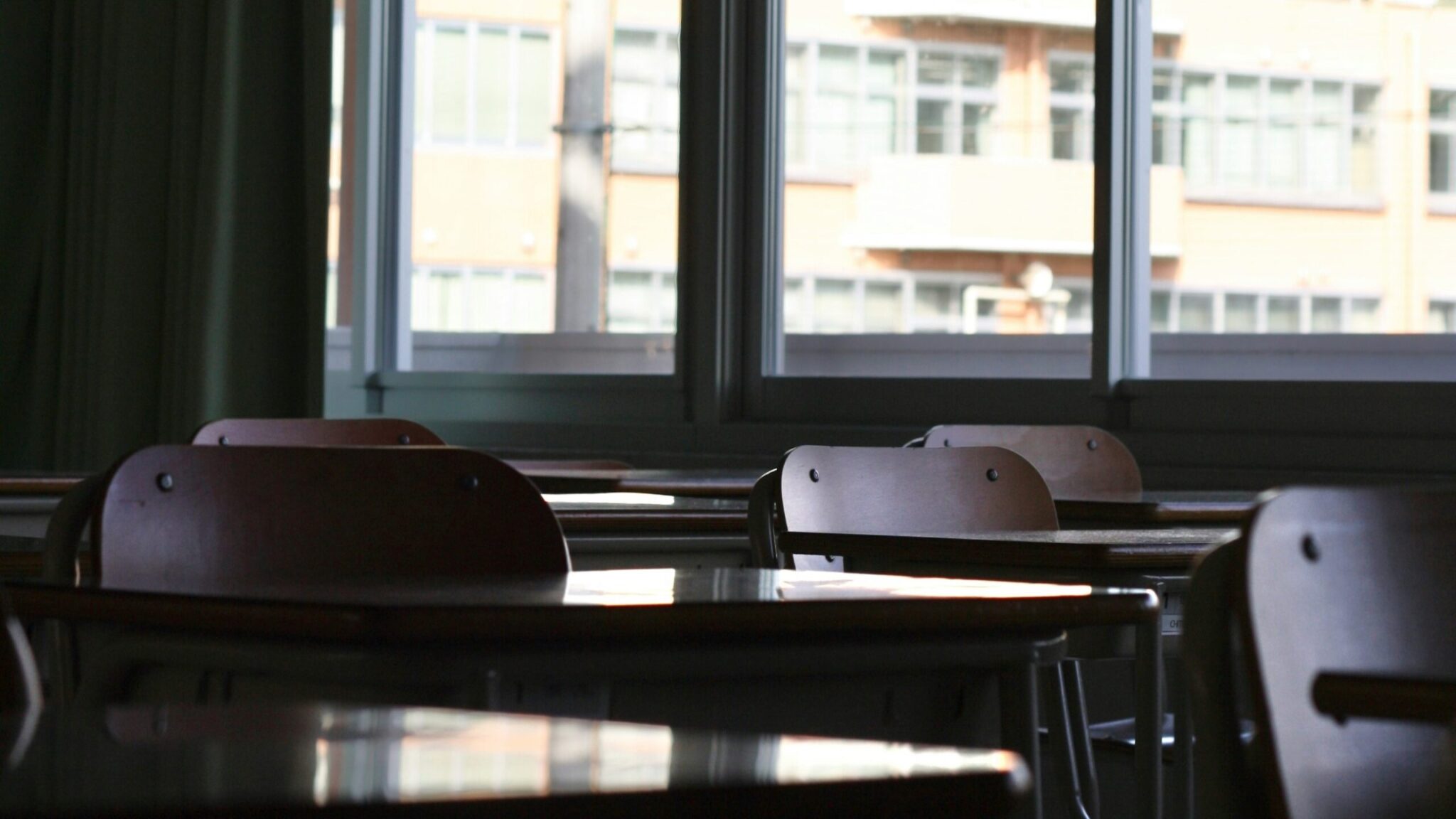 Students in Lasithi ambushed a 12-year-old outside the school and beat him up; one of them was filming the incident.