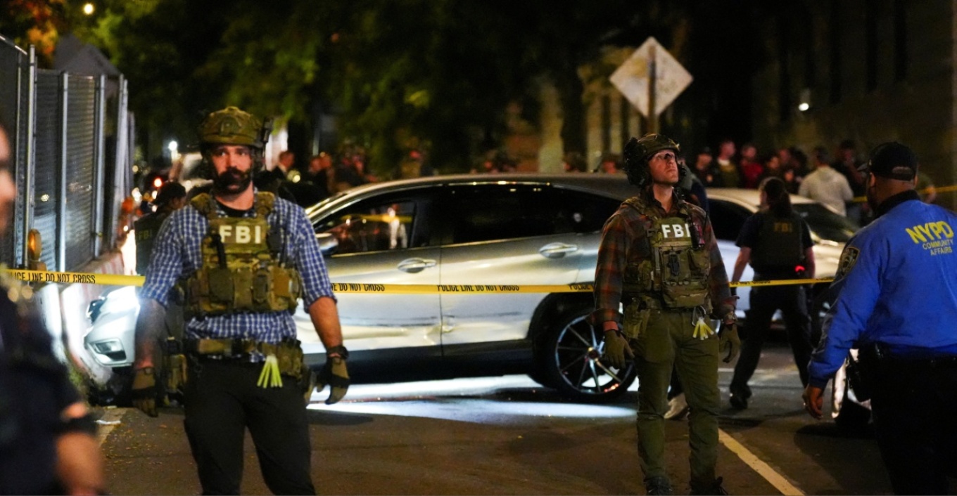 ICE agent shot a man in front of a 5-year-old; clashes outside a hospital in New York (VIDEO)