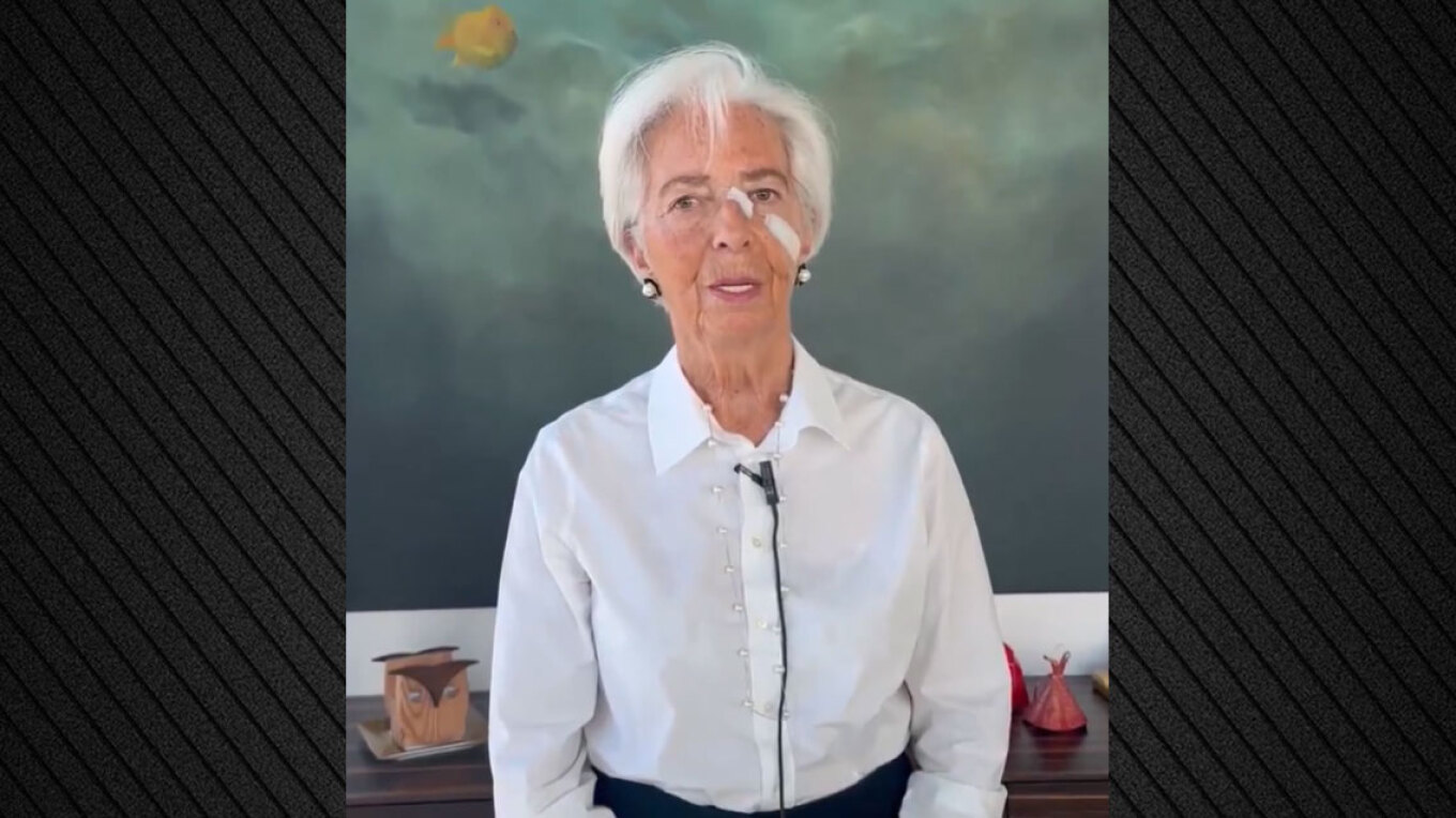 Lagarde’s appearance with bandages and tape caused a stir; here’s her response