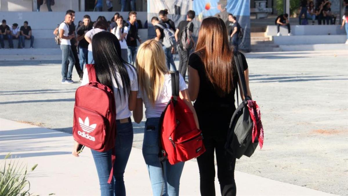 Commotion in Paphos: Brawl between female students; one hospitalized