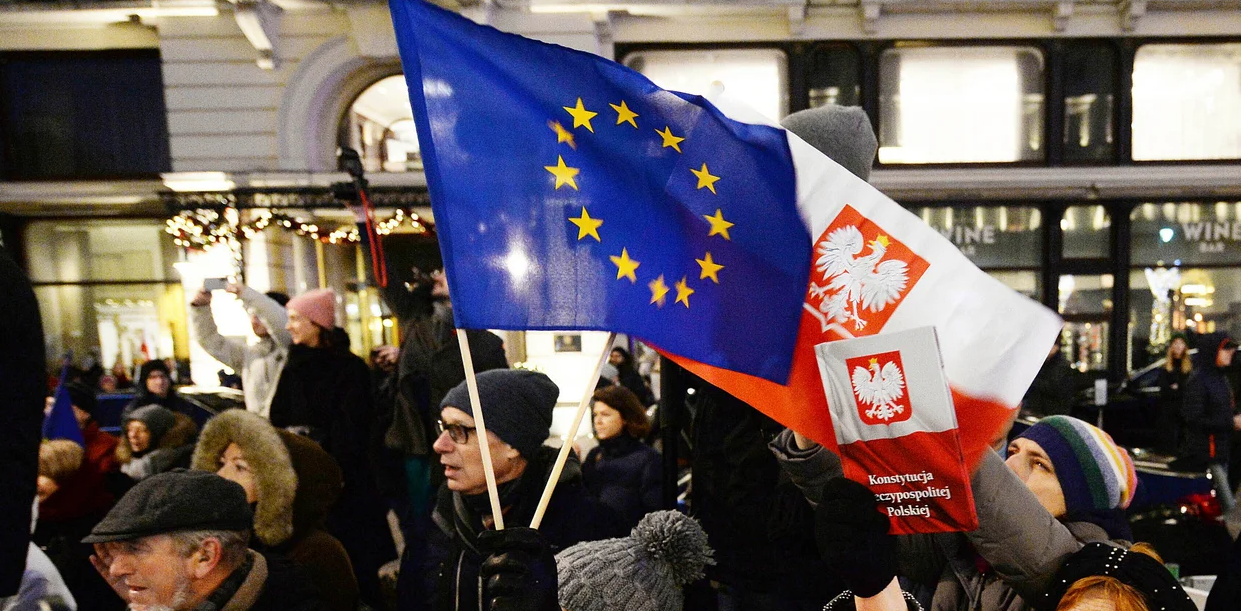 Uproar in Poland following former Prime Minister Kaczyński’s remarks on Polexit; Tusk is furious