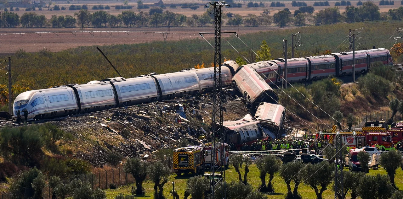 “Suddenly, time stood still”: The harrowing testimony of Greeks who survived the fatal crash in Spain