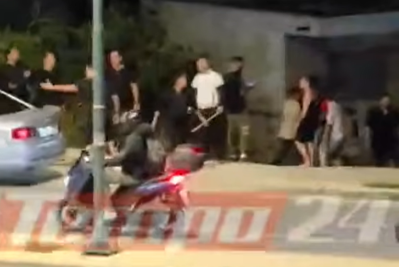 VIDEO: Violent brawl with bats, metal rods, and wooden sticks in Rhodes