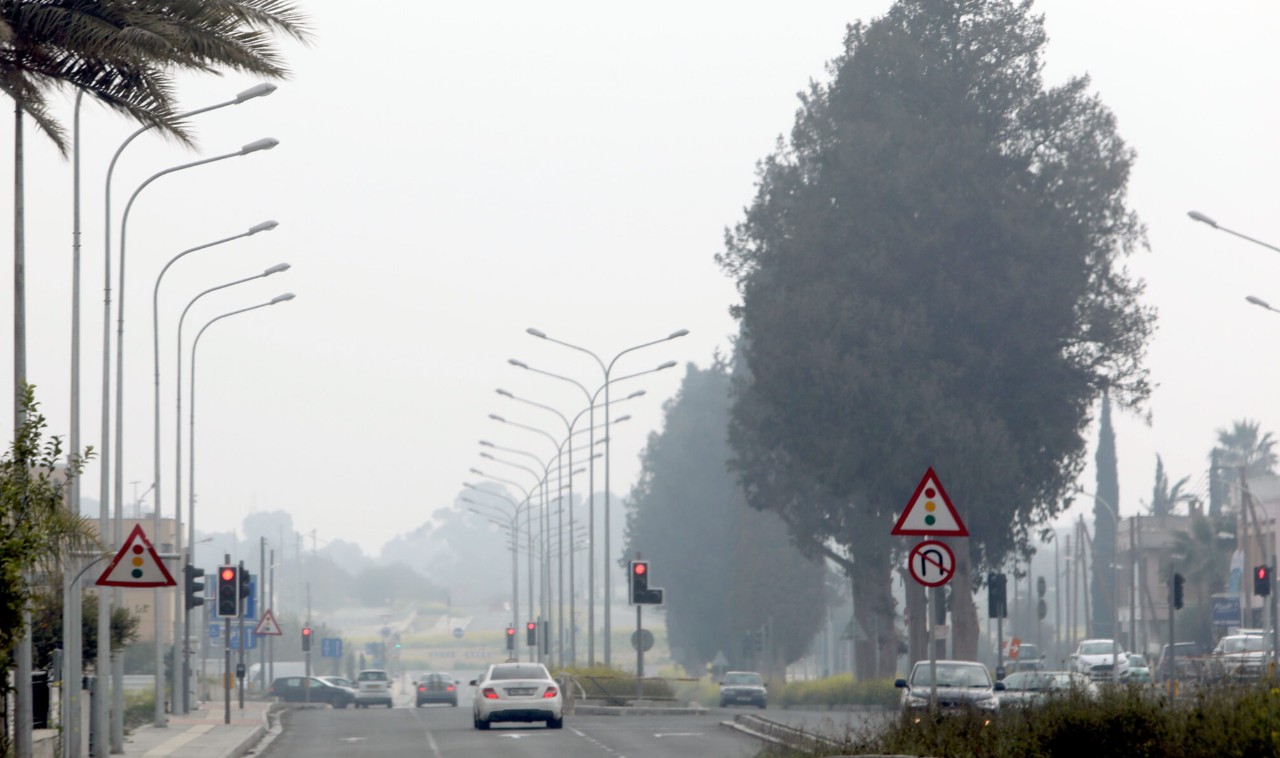 Dust “attack” starting Saturday; temperatures soaring